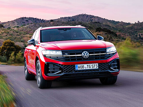 Новий Volkswagen Touareg дебютує в Україні вже восени цього року. Офіційні подробиці про новинку - Volkswagen