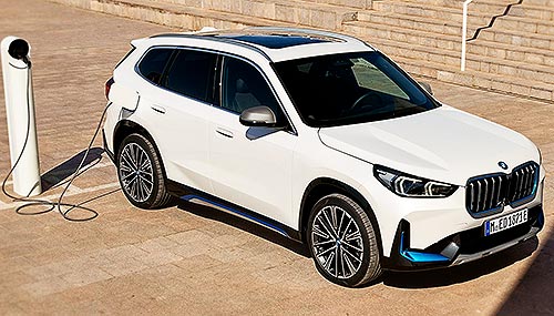 В Україні стартовали продажі найдоступнішого електрокросоверу BMW - BMW