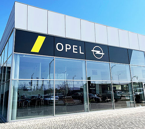 В Україні відкрились два нових дилерських центри Opel - Opel