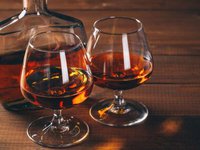 Уряд планує підвищити мінімальні ціни на алкогольні напої