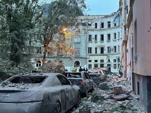 В Україні пропонують безмитний ввіз автомобілів як компенсацію за знищені авто - безмит
