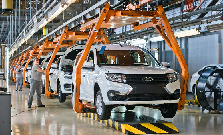 АвтоВАЗ после долгого перерыва запустил производство ещё одной модели Lada