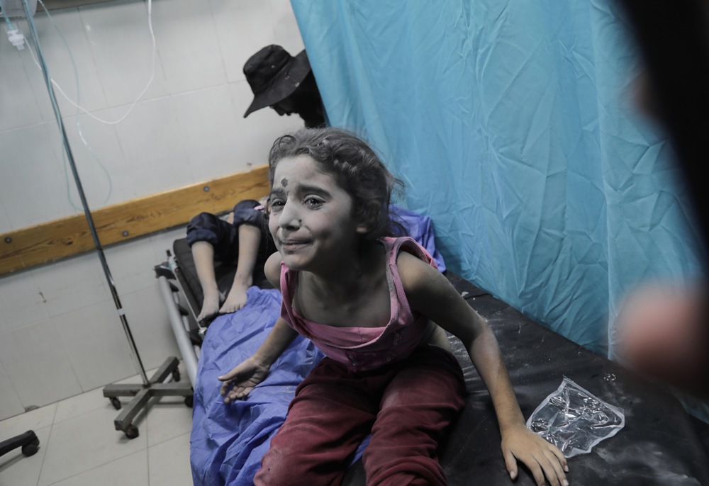 Ракетный удар по больнице в Газе. ХАМАС обвиняет Израиль, ЦАХАЛ отрицает – фото, видео