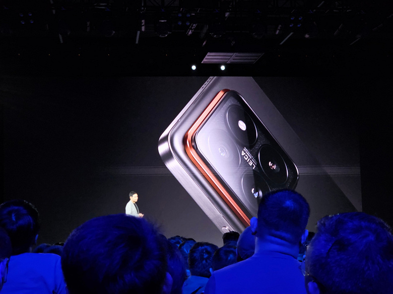 Xiaomi «передала привет» Apple. Представлен титановый Xiaomi 14 Pro с оранжевым акцентом на корпусе