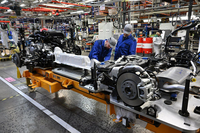 На российском заводе Peugeot-Citroen возобновилось производство. Первая модель – кроссовер