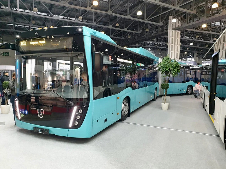 Новый автобус КамАЗ-6299 выходит на самые загруженные маршруты Санкт-Петербурга