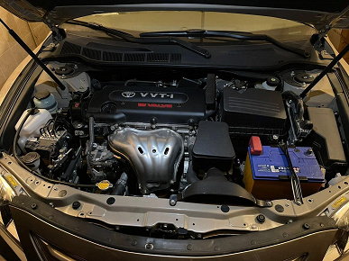 В Москве на продажу выставили идеальную Toyota Camry 2008 года выпуска. Пробег 83 км, безупречный салон, 2,4-литровый мотор и «автомат»