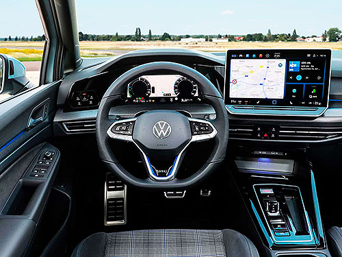 Представлений оновлений Volkswagen Golf - Volkswagen