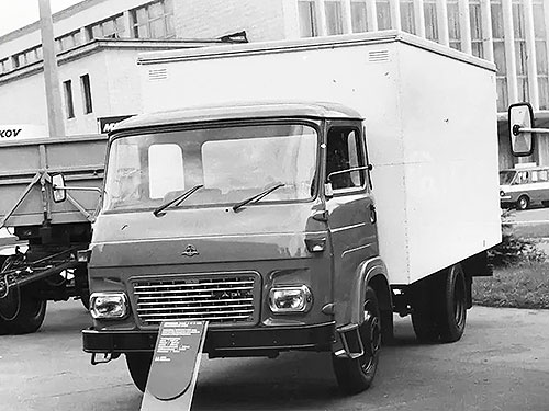 Історія Renault Trucks на теренах України. 130 років успіху - Renault