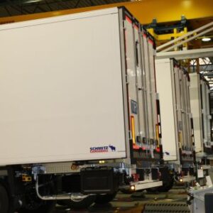 Schmitz Cargobull збільшує потужність і набирає нових робітників