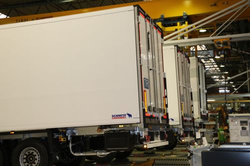 Schmitz Cargobull збільшує потужність і набирає нових робітників