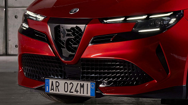 Теперь Alfa Romeo будут такими. Представлен кроссовер Alfa Romeo Milano, он продемонстрировал «новый язык дизайна»