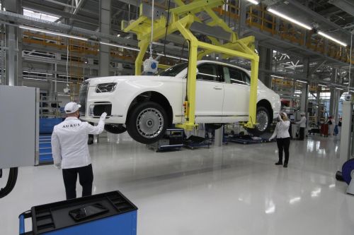 Бувший російський завод Toyota віддали під виробництво лімузинів Aurus