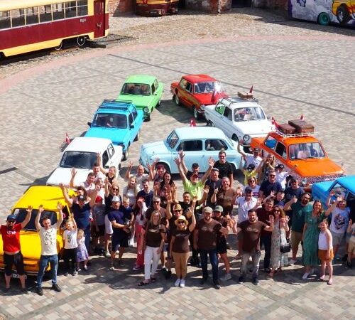 Латвійський клуб шанувальників ЗАЗ почав відвідувати музеї ретро авто