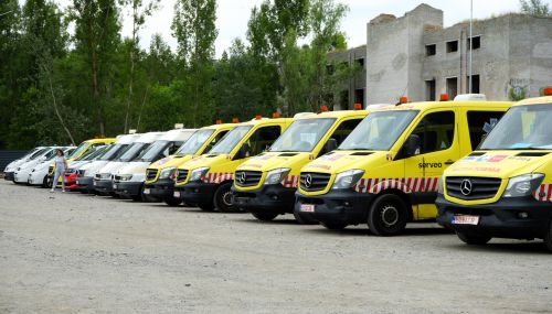 Україна отримала 50 автомобілів "швидкої допомоги" від американського фонду
