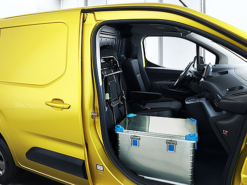 В Україні відкрито прийом замовлень на новий Opel Combo Cargo. Оголошено ціни - Opel