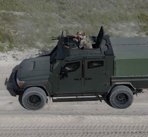 В Україні створили легкий тактичний бронеавтомобіль "Джура"