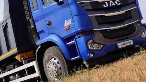 Група компаній "Будшляхмаш" робить ставку на самоскиди JAC з кузовом власного виробництва