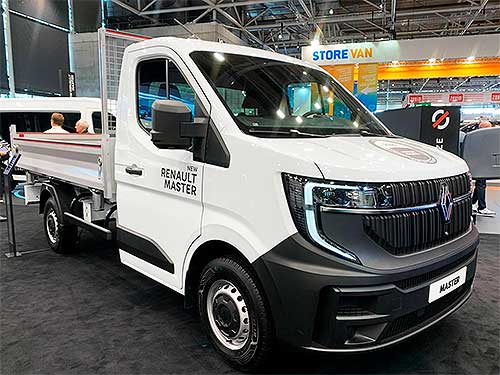 Новий Renault Master назвали найкращим веном 2025 року - Renault