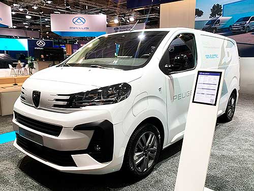 Stellantis запускає програму кастомізації CustomFit на виставці IAA Transportation 2024 в Ганновері - Stellantis