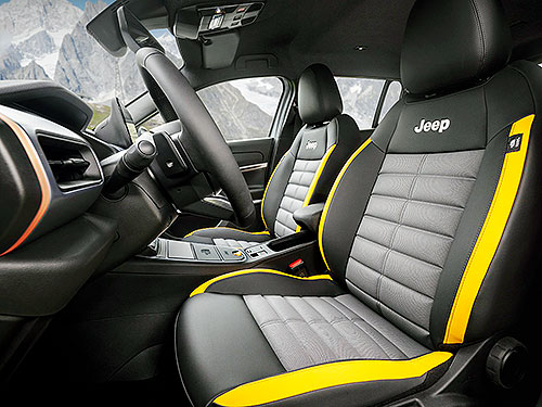 Jeep представляє ексклюзивну версію Jeep Avenger 4xe The North Face Edition - Jeep