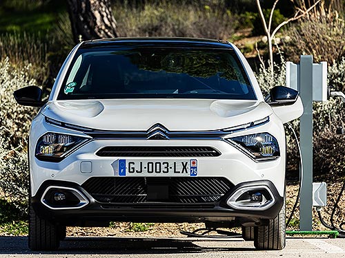 На Паризькому Автосалоні 2024 CITROEN представить повністю оновлений модельний ряд - CITROEN